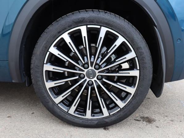 Geely Monjaro I с пробегом 2023 года, цена 3 150 000 рублей, 28500 км, внедорожник, Автокод Объявления