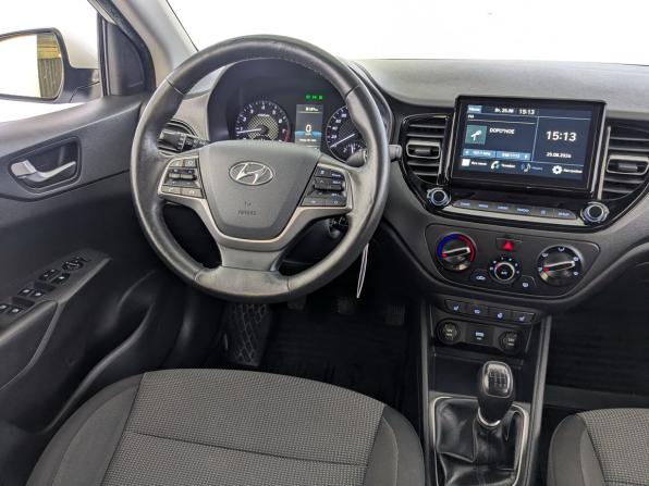 Hyundai Solaris II Рестайлинг с пробегом 2020 года, цена 1 050 000 рублей, 222334 км, седан, Автокод Объявления
