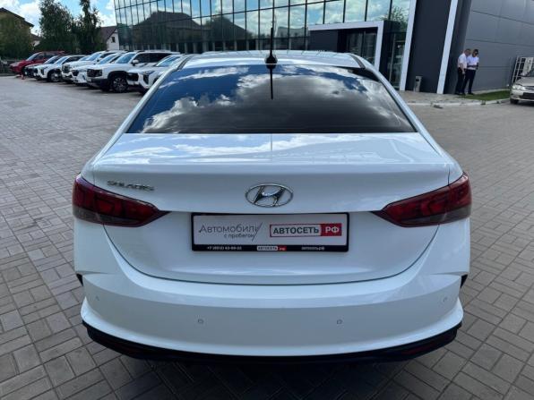 Hyundai Solaris II Рестайлинг с пробегом 2021 года, цена 1 599 900 рублей, 98870 км, седан, Автокод Объявления