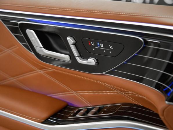 Новый Mercedes-Benz Maybach S-Класс II (Z223) Рестайлинг 2026 года, цена 38 830 000 рублей, седан, Автокод Объявления
