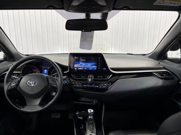 Toyota C-HR I с пробегом 2018 года, цена 2 097 000 рублей, 127950 км, внедорожник, Автокод Объявления