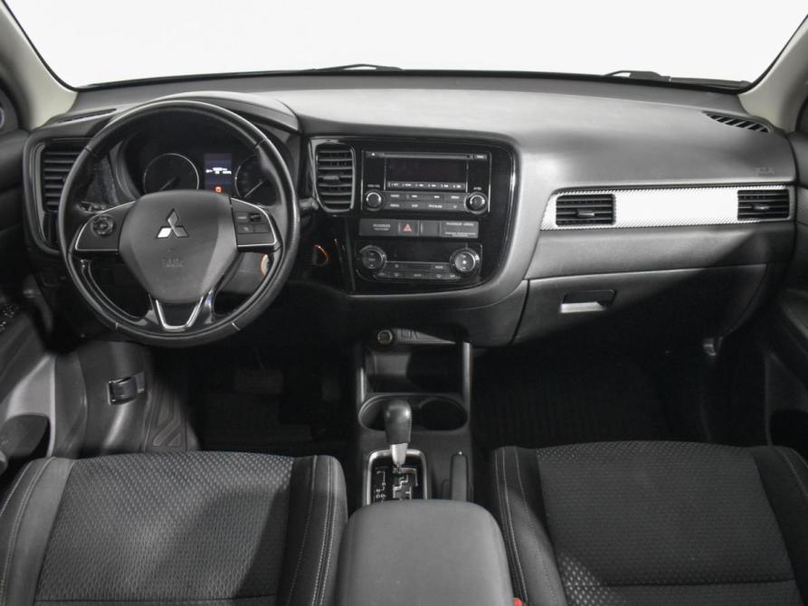 Mitsubishi Outlander III Рестайлинг 2 Санкт-Петербург  - изображение 14