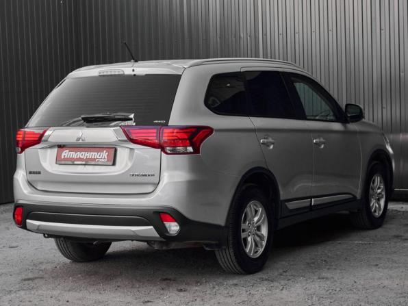 Mitsubishi Outlander III Рестайлинг 2 с пробегом 2016 года, цена 1 750 000 рублей, 122738 км, внедорожник, Автокод Объявления