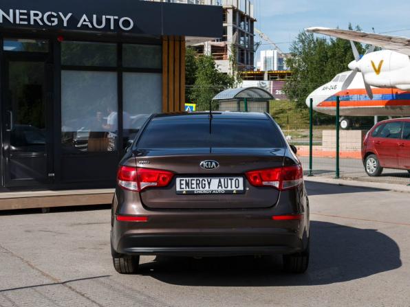 Kia Rio III Рестайлинг с пробегом 2016 года, цена 1 020 000 рублей, 106609 км, седан, Автокод Объявления