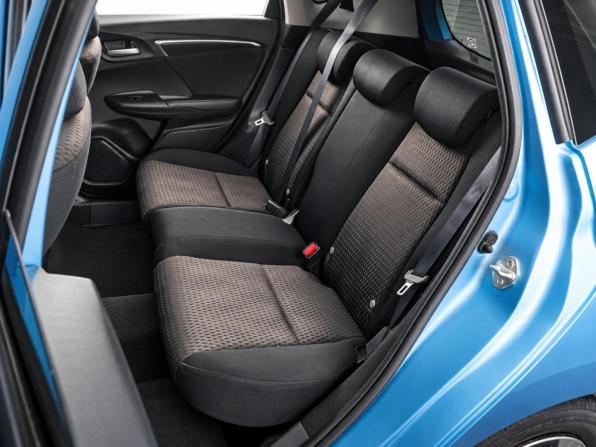 Honda Fit III Рестайлинг с пробегом 2018 года, цена 1 099 000 рублей, 183376 км, хэтчбек, Автокод Объявления