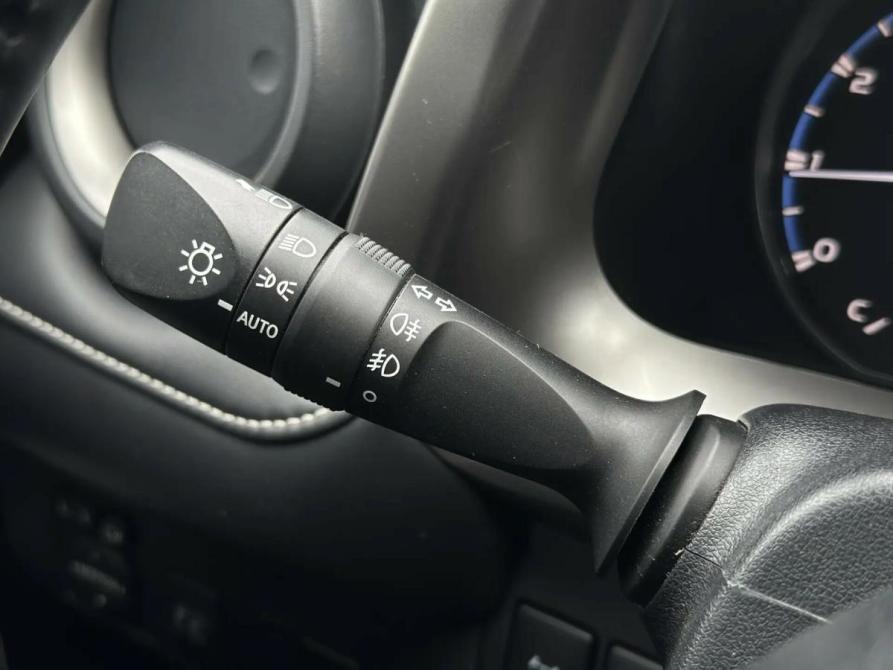 Toyota RAV4 IV (XA40) Рестайлинг Мурманск  - изображение 16
