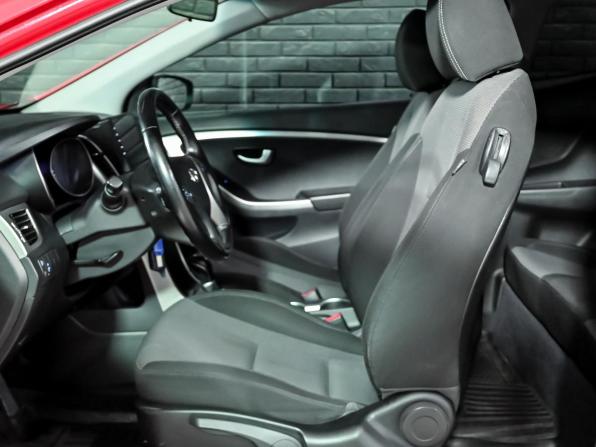 Hyundai i30 II с пробегом 2013 года, цена 1 000 000 рублей, 146551 км, хэтчбек, Автокод Объявления