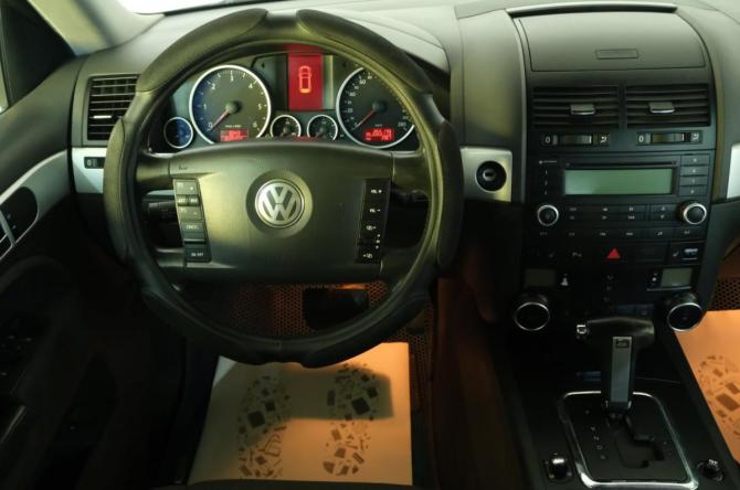 Volkswagen Touareg I Рестайлинг с пробегом 2009 года, цена 1 119 000 рублей, 265000 км, внедорожник, Автокод Объявления