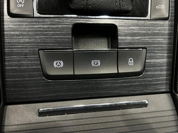 Skoda Superb III Рестайлинг с пробегом 2019 года, цена 2 369 000 рублей, 175500 км, лифтбек, Автокод Объявления