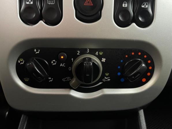 Renault Logan I Рестайлинг с пробегом 2012 года, цена 417 000 рублей, 143281 км, седан, Автокод Объявления