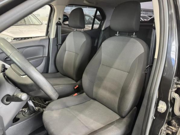 Renault Logan II Рестайлинг с пробегом 2021 года, цена 1 200 000 рублей, 88333 км, седан, Автокод Объявления