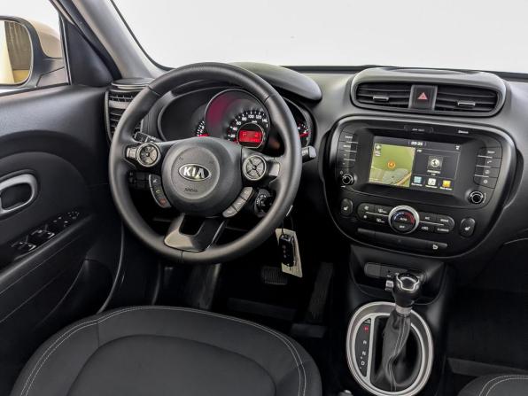 Kia Soul II Рестайлинг с пробегом 2017 года, цена 1 425 000 рублей, 214400 км, хэтчбек, Автокод Объявления