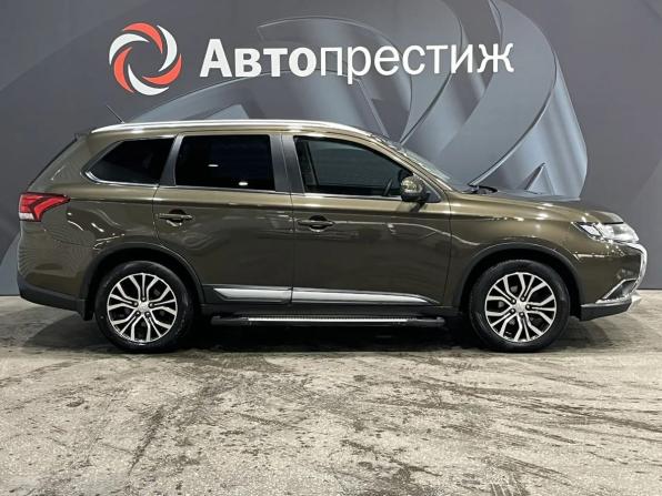 Mitsubishi Outlander III Рестайлинг 2 с пробегом 2015 года, цена 1 780 000 рублей, 114700 км, внедорожник, Автокод Объявления