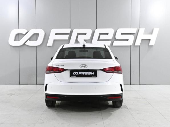 Hyundai Solaris II Рестайлинг с пробегом 2021 года, цена 1 450 000 рублей, 77490 км, седан, Автокод Объявления