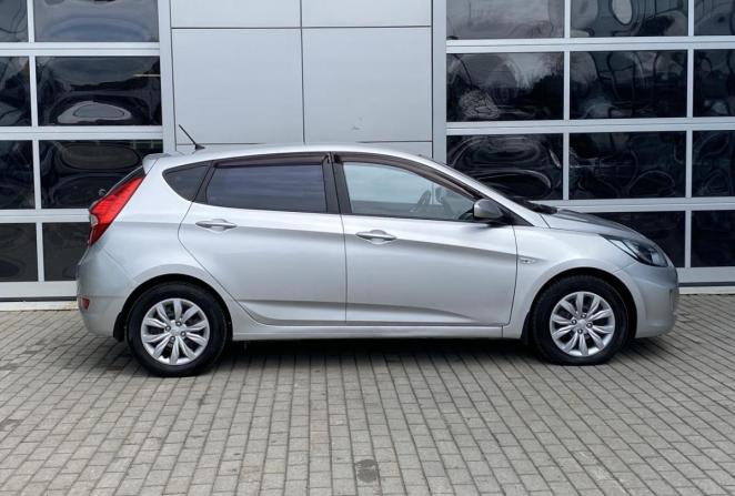 Hyundai Solaris I с пробегом 2012 года, цена 810 000 рублей, 93157 км, хэтчбек, Автокод Объявления
