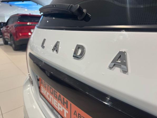 Lada (ВАЗ) Granta I Рестайлинг с пробегом 2023 года, цена 889 000 рублей, 54965 км, универсал, Автокод Объявления