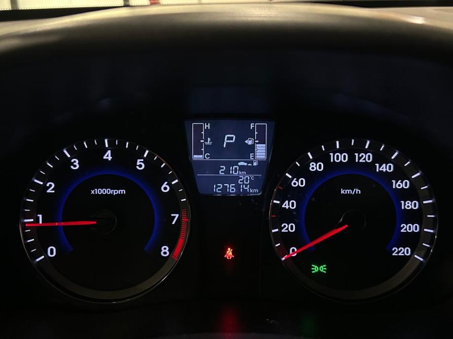 Hyundai Solaris I Рестайлинг Санкт-Петербург  - изображение 14