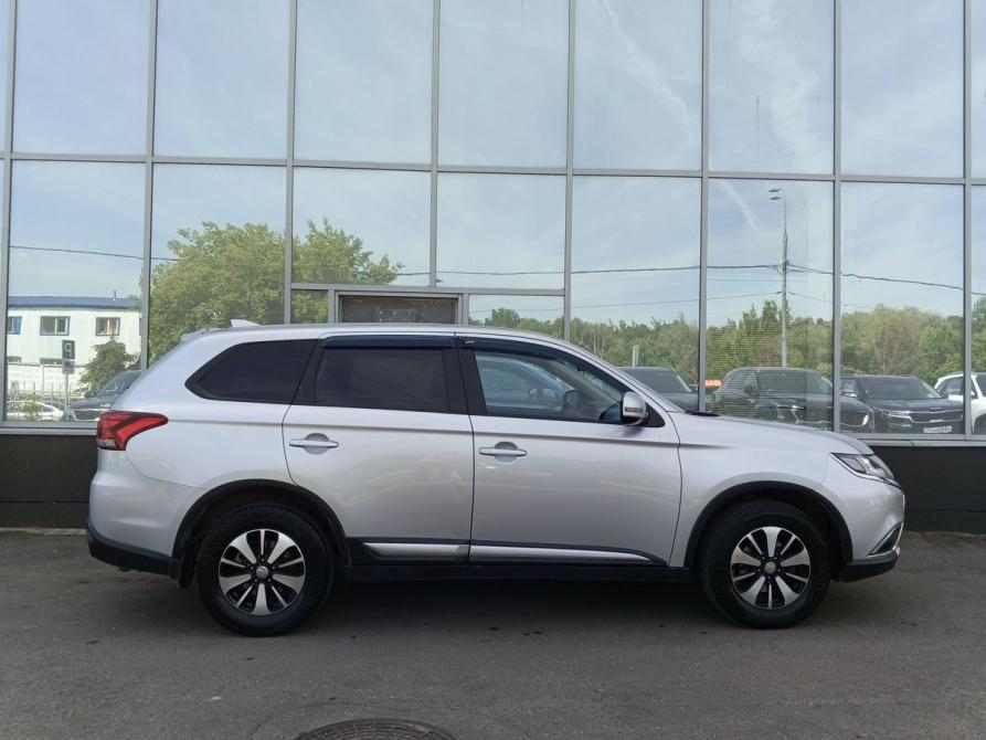 Mitsubishi Outlander III Рестайлинг 2 Москва  - изображение 4