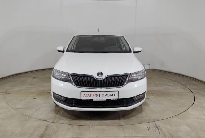 Skoda Rapid I Рестайлинг с пробегом 2019 года, цена 1 385 000 рублей, 47800 км, лифтбек, Автокод Объявления