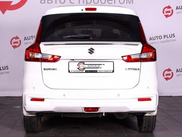 Suzuki Ertiga II с пробегом 2022 года, цена 2 030 000 рублей, 60020 км, компактвэн, Автокод Объявления