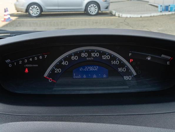 Honda Freed I Рестайлинг с пробегом 2010 года, цена 1 000 000 рублей, 229602 км, компактвэн, Автокод Объявления