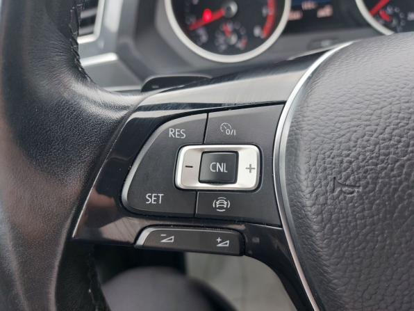 Volkswagen Tiguan II с пробегом 2018 года, цена 2 580 000 рублей, 83000 км, внедорожник, Автокод Объявления