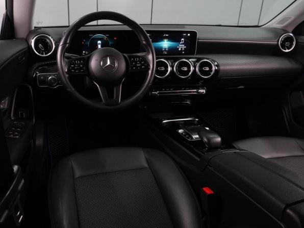 Mercedes-Benz CLA II (C118 X118) с пробегом 2019 года, цена 2 099 000 рублей, 183290 км, седан, Автокод Объявления