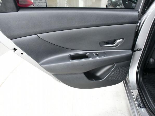 Hyundai Elantra VII (CN7) с пробегом 2022 года, цена 1 987 000 рублей, 33903 км, седан, Автокод Объявления