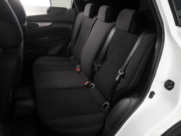 Nissan Qashqai II с пробегом 2015 года, цена 1 369 000 рублей, 125266 км, внедорожник, Автокод Объявления