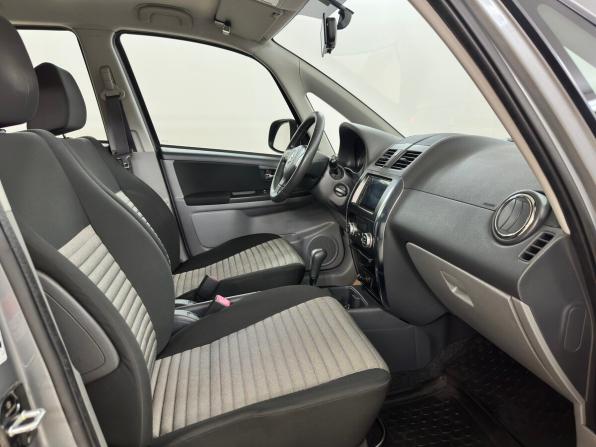 Suzuki SX4 I (Classic) Рестайлинг с пробегом 2011 года, цена 1 240 000 рублей, 59155 км, хэтчбек, Автокод Объявления