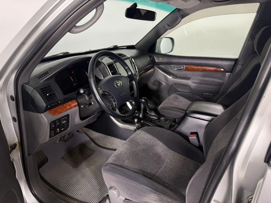 Toyota Land Cruiser Prado 120 Series Рестайлинг Москва  - изображение 12