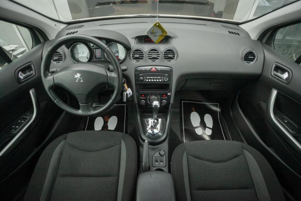 Peugeot 408 I Иркутск  - изображение 15