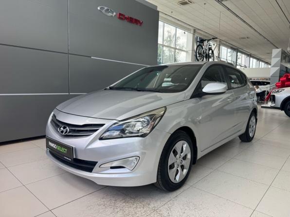 Hyundai Solaris I Рестайлинг с пробегом 2015 года, цена 999 000 рублей, 111808 км, хэтчбек, Автокод Объявления
