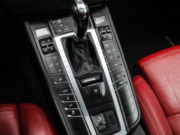 Porsche Macan I с пробегом 2017 года, цена 3 450 000 рублей, 124920 км, внедорожник, Автокод Объявления