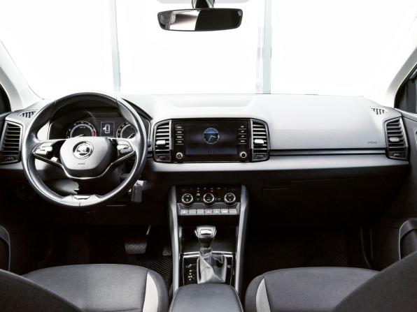 Skoda Karoq I с пробегом 2021 года, цена 2 299 000 рублей, 123766 км, внедорожник, Автокод Объявления