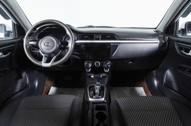 Kia Rio IV Рестайлинг с пробегом 2020 года, цена 849 000 рублей, 268000 км, седан, Автокод Объявления
