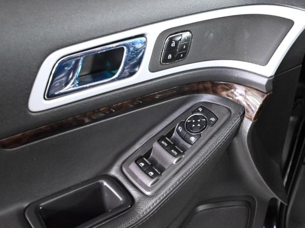 Ford Explorer V с пробегом 2012 года, цена 1 800 000 рублей, 200090 км, внедорожник, Автокод Объявления