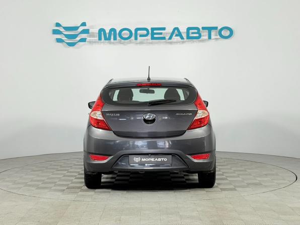 Hyundai Solaris I с пробегом 2012 года, цена 680 000 рублей, 220500 км, хэтчбек, Автокод Объявления