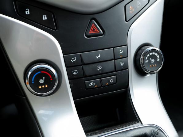 Chevrolet Cruze I Рестайлинг с пробегом 2014 года, цена 789 000 рублей, 172926 км, седан, Автокод Объявления