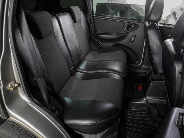 Chevrolet Niva I Рестайлинг с пробегом 2012 года, цена 549 000 рублей, 203915 км, внедорожник, Автокод Объявления