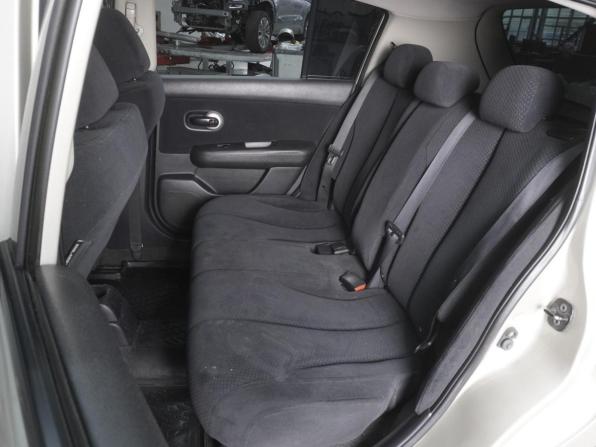 Nissan Tiida I Рестайлинг с пробегом 2010 года, цена 720 000 рублей, 243562 км, хэтчбек, Автокод Объявления