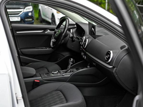 Audi A3 III (8V) с пробегом 2013 года, цена 1 020 000 рублей, 271545 км, седан, Автокод Объявления