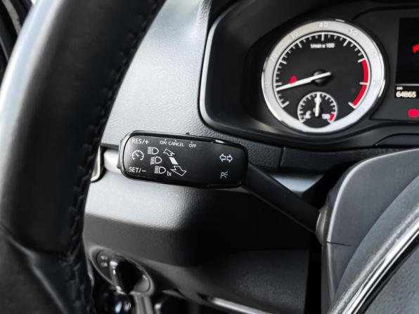 Skoda Karoq I с пробегом 2021 года, цена 2 809 000 рублей, 64865 км, внедорожник, Автокод Объявления