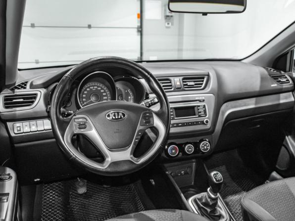 Kia Rio III Рестайлинг с пробегом 2017 года, цена 1 078 145 рублей, 94090 км, хэтчбек, Автокод Объявления
