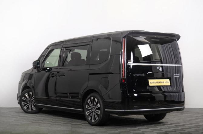 Honda Stepwgn VI с пробегом 2022 года, цена 3 249 000 рублей, 40000 км, минивэн, Автокод Объявления