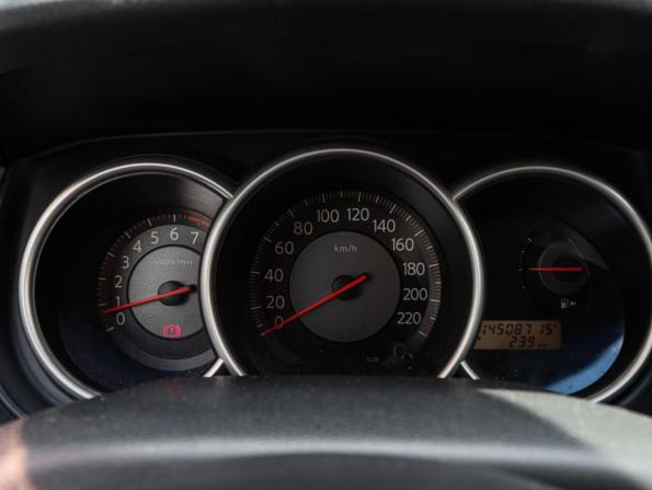 Nissan Tiida I с пробегом 2010 года, цена 700 000 рублей, 145086 км, хэтчбек, Автокод Объявления
