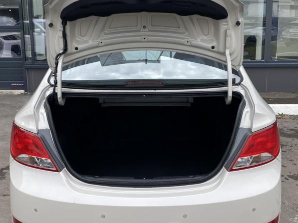 Hyundai Solaris I Рестайлинг с пробегом 2015 года, цена 1 149 000 рублей, 103686 км, седан, Автокод Объявления