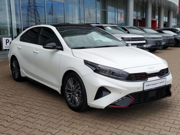 Kia Cerato IV с пробегом 2022 года, цена 2 400 000 рублей, 79724 км, седан, Автокод Объявления