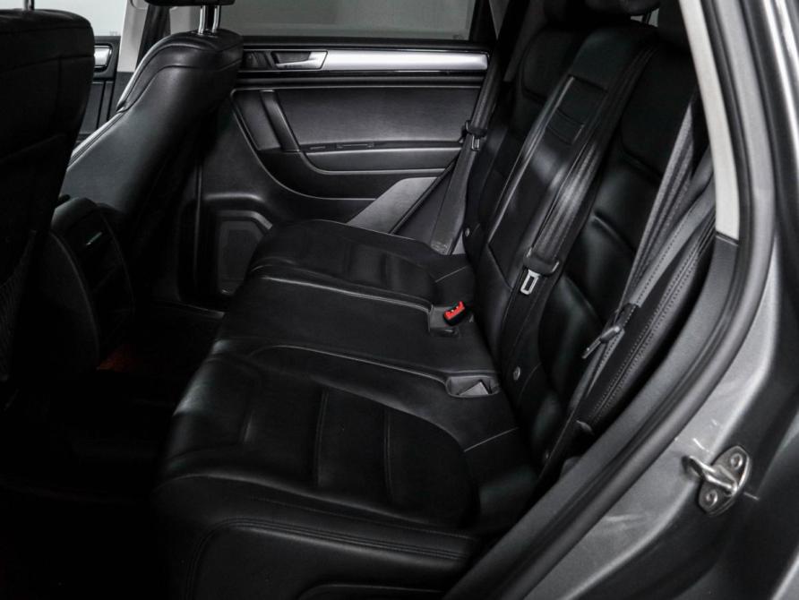 Volkswagen Touareg II Рестайлинг Москва  - изображение 11