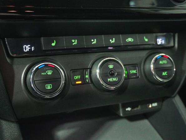 Skoda Octavia III (A7) с пробегом 2016 года, цена 1 321 000 рублей, 177278 км, лифтбек, Автокод Объявления